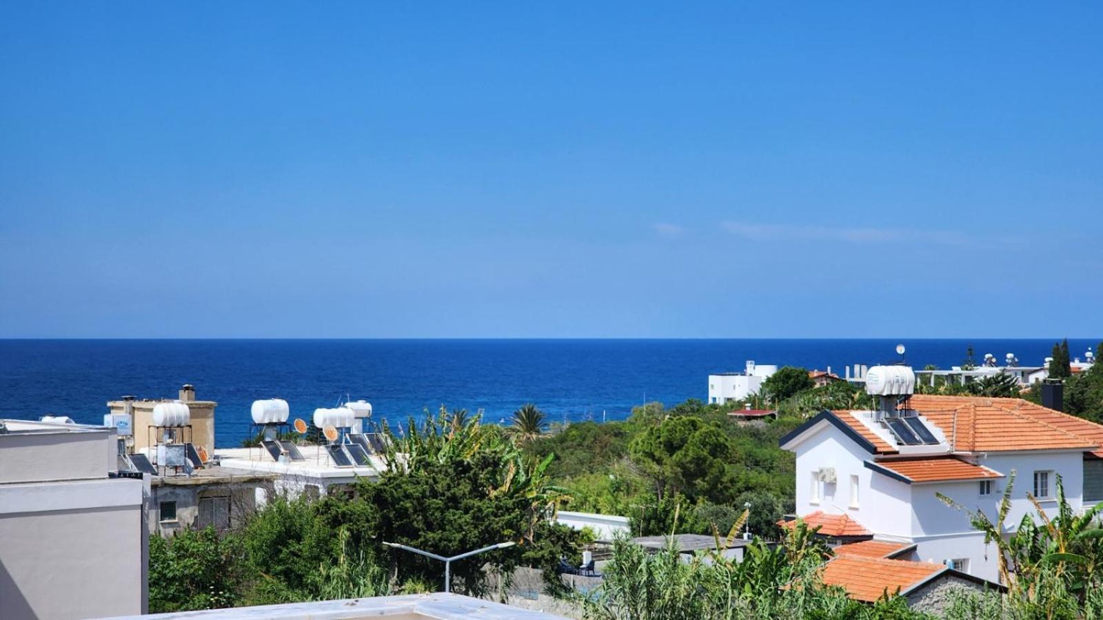 Sea View Apartment Kyrenia Girne Buitenkant foto